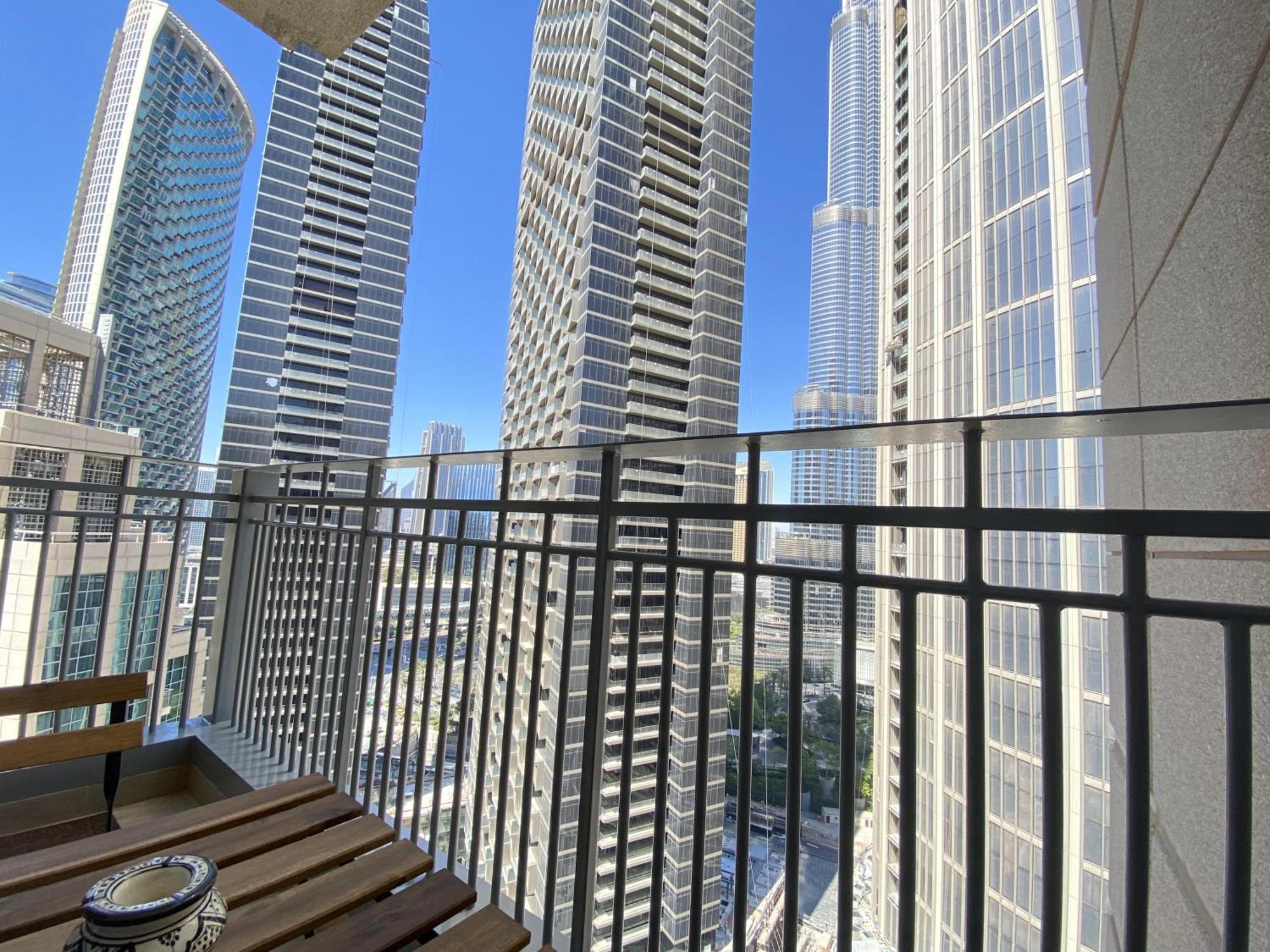 Lux Bnb Standpoint Tower Burj & Fountain Views Dubái Exterior foto